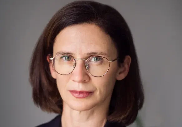 Delphine20Hanton.png Delphine20Hanton.png